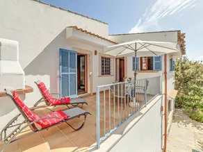Holiday home with barbeque, terrace & garden | Garden view | Next to the beach | Pets are welcome - Image 2
