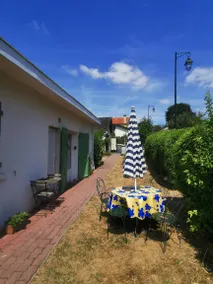 37 m² Apartment with Private Garden and Wi-Fi - Image 4