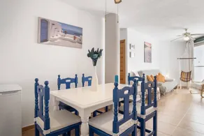 Agréable appartement de vacances convivial et familial avec barbecue, piscine et terrasse | Vue montagne | Plage à proximité | Idéal pour le télétravail - Image 5