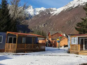 Chalet with terrace & heated pool | Garden view - Image 3