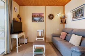 Charmante maison de vacances adaptée aux familles avec piscine | Vue montagne - Image 5