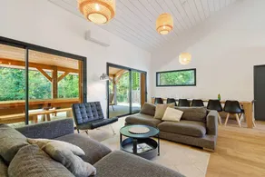 Holiday Home with Pool and Terrace Overlooking the Forest – 7 km from Montalivet Beach - Image 2