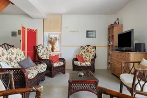 Cottage 'Gîte Les Hirondelles' with Shared Pool, Private Terrace and Wi-Fi - Image 4