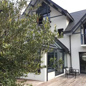 Bed and breakfast with pool & terrace | City view - Image 4