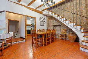 Holiday home with terrace & BBQ | Mountain view - Image 4