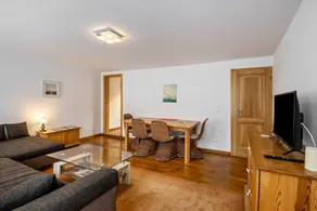 Child-friendly charming apartment with BBQ, garden & terrace | City view - Image 5