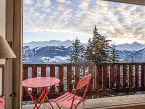 Nice flat with heated pool & sauna | Mountain view | Ski nearby - Image 5