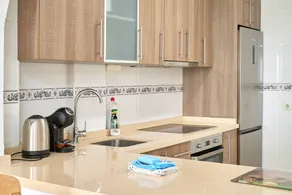 Merveilleux appartement entièrement équipé avec terrasse | Vue mer | Proche de la plage - Image 4