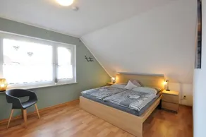 Haus Pithan in Werdum – Ferienhaus mit Garten, WLAN und 4 Schlafplätzen - Image 2