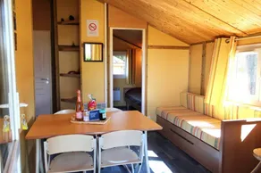 Ferienunterkunft mit Garten, Grill und Terrasse - Image 2
