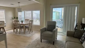 Adorable 2 Bedroom 2 Bath Beach House - Image 3