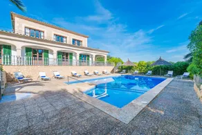 Villa with terrace, garden & BBQ - Image 3