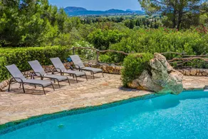 Grande finca adaptée aux familles avec barbecue, terrasse et internet haut débit | Vue montagne | Parfaite pour le travail à distance | Avec animaux acceptés - Image 2