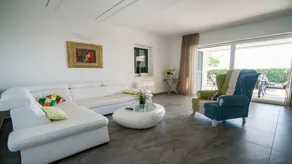 Fully equipped villa with terrace, garden & private pool | Sea view | Pets are welcome - Image 3