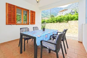 Holiday apartment with terrace & barbeque | Mountain view - Image 3