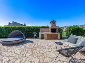 Fully equipped house with BBQ, terrace & garden | Dogs allowed - Image 5