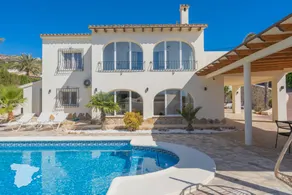 Fully equipped nice villa with BBQ, garden & private pool - Image 2