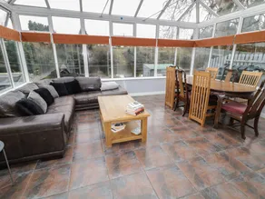 Cottage with garden & barbecue - Image 5
