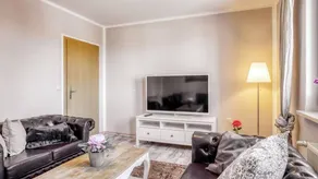 Appartamento adatto alle famiglie con terrazza e giardino | Vista sulla montagna - Image 2