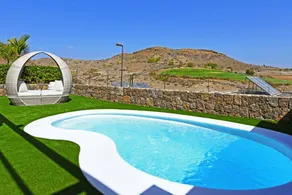 Holiday home with garden, terrace & BBQ | Dogs allowed - Image 2