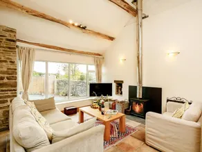 Child-friendly nice cottage with hot tub & garden | Pets allowed - Image 5