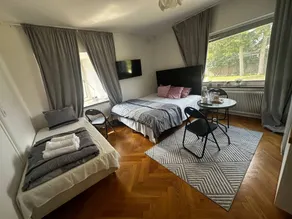 Charming Villa Room with Private Facilities in Landskrona - Image 2