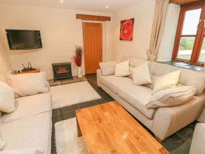 Family-friendly wonderful cottage with garden - Image 4