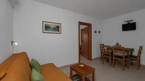 Holiday apartment with BBQ | Sea view - Image 3