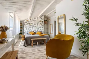 Bed & breakfast with heated pool, garden & terrace | Garden view - Image 5
