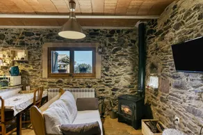 Apartment with garden & BBQ | Mountain view - Image 3