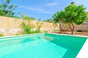 Villa with barbeque, private pool & terrace - Image 2