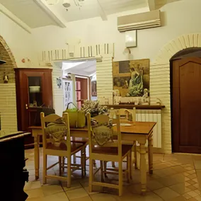 Family-oriented ample holiday apartment with terrace, BBQ & hot tub | Nature view | Dogs allowed - Image 2
