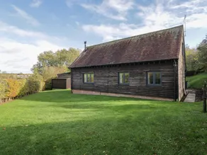 Cottage with garden - Image 2