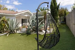Maison de vacances avec piscine privée, terrasse et jardin | Vue jardin - Image 2
