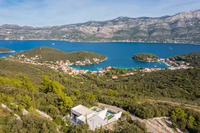 Fully equipped lovely villa with sauna, garden & private pool - Image 3