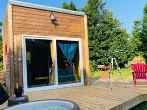 Location insolite avec jacuzzi, piscine chauffée et terrasse - Image 4