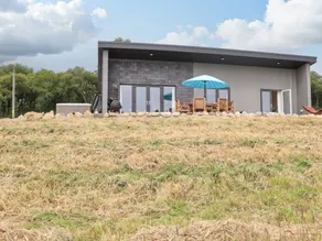 Family-oriented cottage with garden & jacuzzi | Beach view | Dogs allowed - Image 3