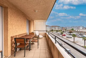 Family-oriented flat with terrace | Next to the beach | Pets are welcome - Image 4