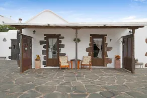 Holiday home with terrace, garden & barbecue | Mountain view - Image 2