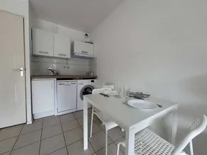Merveilleux studio avec piscine | À côté de la plage - Image 3