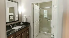 1 Queen 1 Bedroom Suite - Image 3