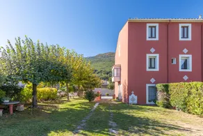 Fully equipped holiday home with terrace, barbeque & garden | Garden view - Image 2