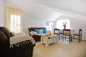 Holiday apartment with BBQ & terrace - Image 2
