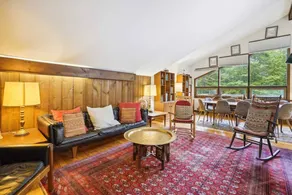 Hawk Landing is a charming 3-bedroom, 2-bathroom retreat - Image 3