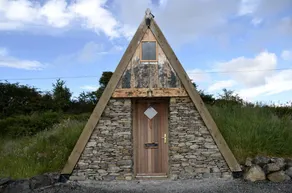 Charming A-Frame Rental in County Mayo, Perfect for Glamping Getaways in Ireland - Image 1