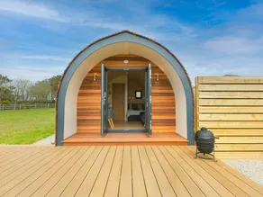Cottage with jacuzzi & garden - Image 2