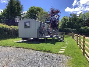 Cabin with BBQ & garden - Image 5