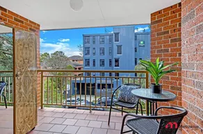MetaWise Parramatta Chic and Comfortable Two Bed - Image 5
