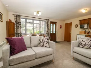 Family-oriented cottage with garden | Dogs allowed - Image 4