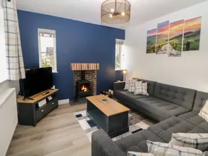 Family-oriented charming cottage with garden - Image 3